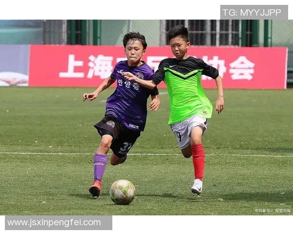 如何用英语描绘足球明星的魅力与风采 如何用英语描绘足球明星的魅力与风采