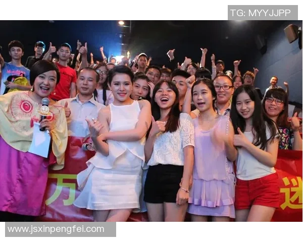 英国足球明星夜店狂欢尽显风采与魅力引发粉丝热议 英国足球明星夜店狂欢尽显风采与魅力引发粉丝热议